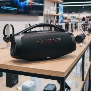 Caixa de Som Boombox Plus AIWA BBS-01-B 200W Bluetooth 5.3-200W RMS – 30 Horas de Bateria – Resistente à Poeira e Água – Preto