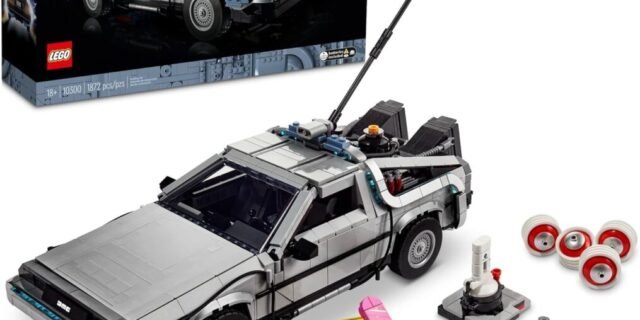 10300 LEGO® Máquina do Tempo de Volta ao Futuro; Kit de Construção para Adultos (1872 peças)