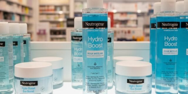 Neutrogena Água Micelar Demaquilante Hydro Boost, 200ml
