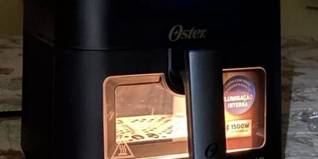 Fritadeira Digital Clear Oster 4,6L com Visor Transparente – 220V