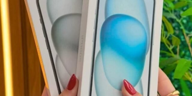 Apple iPhone 15 (256 GB)