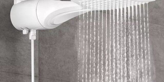 Chuveiro Lorenzetti Loren Shower Multitemperaturas Cor Branco Potência 7500 W 220V