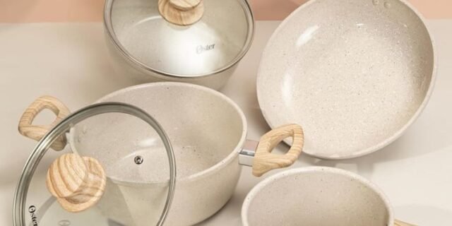 OSTER JOGO DE PANELAS E LEITEIRA MARBLE EDITION CREAM – 4 PEÇAS COM REVESTIMENTO CERÂMICO ANTIADERENTE, ALÇAS EM SILICONE ANTITÉRMICO