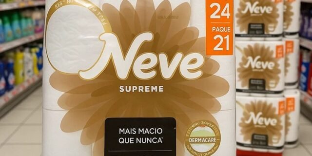 Neve Papel Higiênico Supreme Folha Tripla, 20m, Leve 24 Pague 21 Rolos
