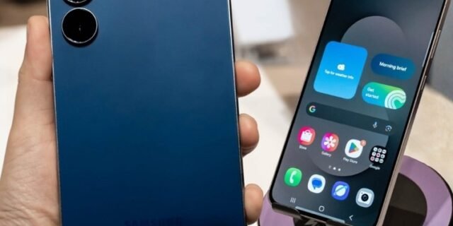 Celular Samsung Galaxy S25 FE 5G, 256GB, 8GB, Câmera Tripla – Azul Marinho