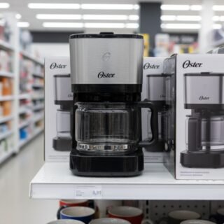 Cafeteira Oster Inox Compacta 0,7L OCAF300-127