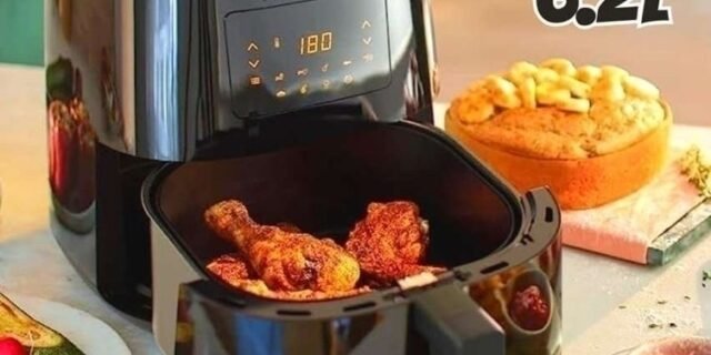 Philips Walita Preta Fritadeira Airfryer Essential XL Digital, 6.2L de capacidade, Garantia internacional de dois anos, 220V, 2000W (RI9270/91)