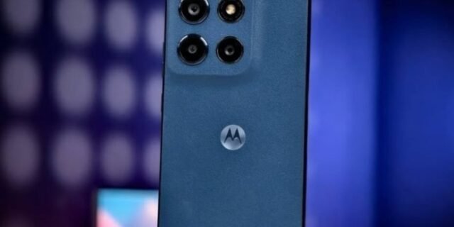 Smartphone Motorola Edge 60 5g – 512gb 24gb (12gb Ram+12gb Ram Boost) Tela Quad-curve Moto Ai 50mp Sony Camera Ultrarresistencia Militar Ip68 + Ip69 – Azul Marinho