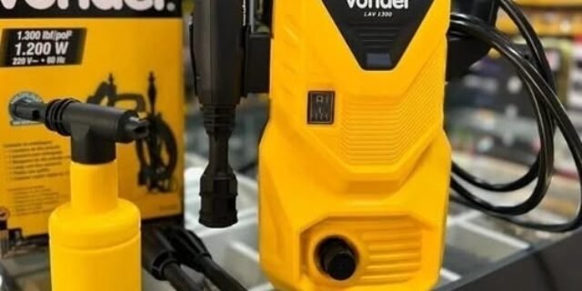Lavadora de Alta Pressão Vonder LAV 1300 – 1300 Libras, Compacta, Potente, Ideal para Carros, Quintais e Limpezas Pesadas