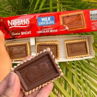 Biscoito com Chocolate Chocobiscuit NESTLÉ Ao Leite 78g
