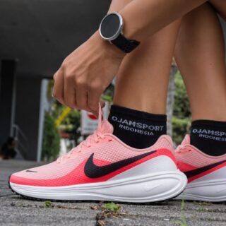 Tênis Nike Revolution 8 Feminino