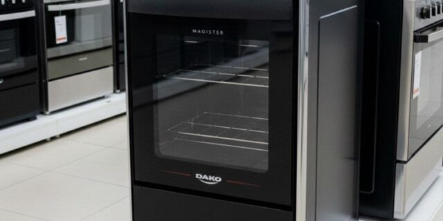 Fogão 4 Bocas Dako Magister Grill Preto com Mesa Inox Bivolt