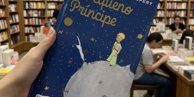 O Pequeno Príncipe – Edição de luxo com capa dura almofadada e aquarelas originais do autor