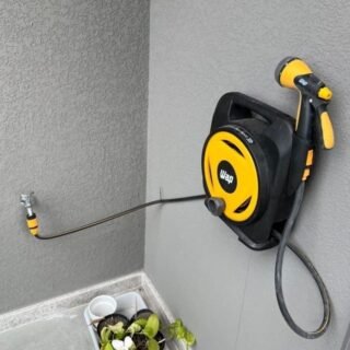 WAP Mangueira para Jardim com Enrolador e Esguicho Multiplo GMEEM01, 12 Metros, Engates Rápido 1/2″