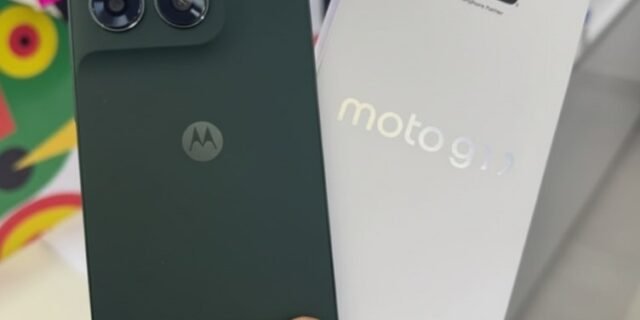 Smartphone Motorola Moto G77 5g – 256gb 24gb (8gb Ram + 16gb Ram Boost) Camera 108mp Ultra-pixel, Tela 1.5k Extreme Amoled 120hz, Ultrarresistente – Verde-escuro