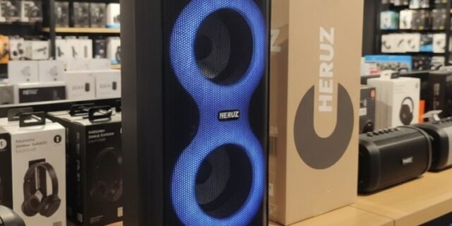 Caixa de Som Bluetooth Caixinha Grande 2 Altos Falantes 10w-hz 5.0 Boombox Com Radio Fm E Entrada Usb