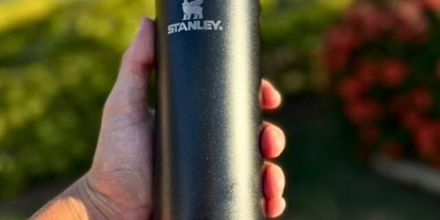 Stanley Garrafa Térmica Aerolight Transit Black | 591ml