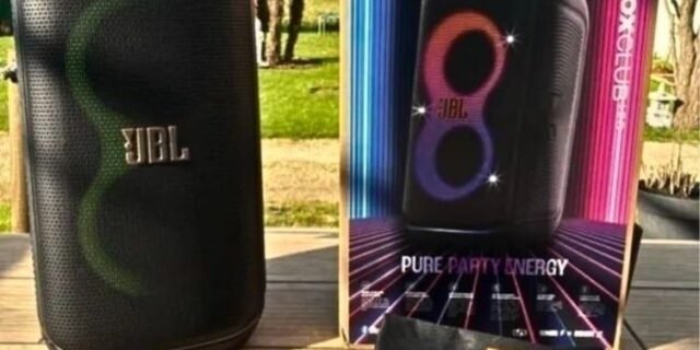 Caixa de som Bluetooth JBL PartyBox Club 120