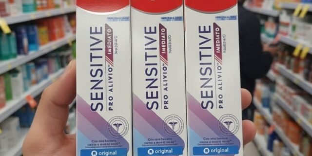 Colgate Creme Dental Para Sensibilidade Sensitive Pro Alívio Imediato 90 G, 3 Unidades, Alívio Da Sensibilidade Com Arginina, Sensação Imediata
