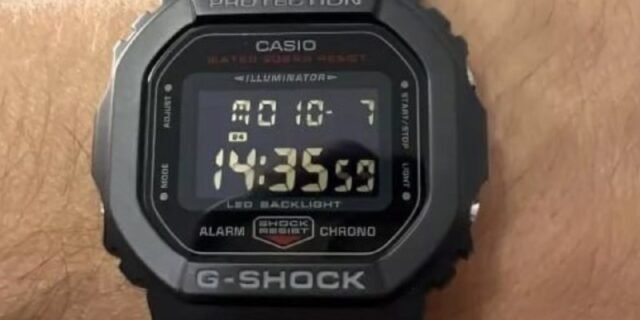 Relógio Casio G-shock Masculino Digital Dw-5600uhr-1dr