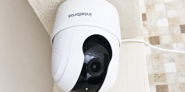 Câmera Inteligente Intelbras Ime 360 3mp Visão 360 Wi-fi Cor Branco