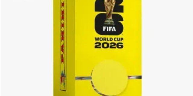 Box com 100 Envelopes Figurinhas da Copa Panini Único