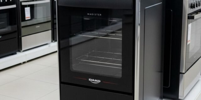 Fogão 4 Bocas Dako Magister Grill Preto com Mesa Inox Bivolt