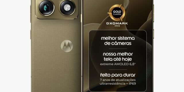 Smartphone Motorola Signature 5G – 512GB 24GB (12GB RAM + 12GB RAM Boost), 3 cameras 50MP Sony Lytia e Zoom 100x, Tela 1.5K extreme Amoled 165hz – Verde Oliva