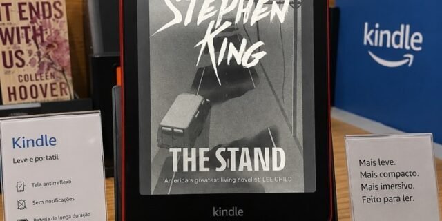 Kindle Paperwhite Signature Edition 32 Gb (geração Mais Recente) – O Kindle Mais Rápido Já Lançado, Com Luz Frontal Autoadaptável, Carregamento Sem Fio E Bateria Que Dura Semanas – Cor Preta Metálica