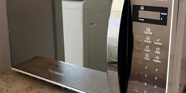 Panasonic Micro-ondas 21l Branco Espelhado 127v Nn-st27lwru