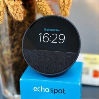 Echo Spot com Alexa (Geração mais recente) | Despertador inteligente com som vibrante | Cor Preta, com Acesso Antecipado à Alexa+