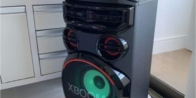 Caixa de Som Acustica LG Xboom RNC7.ABRALLK