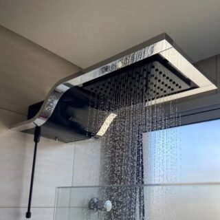 Chuveiro Eletrônico Ducha Intense Preto / Cromado Fame Cor Preto/cromado Potência 7800 W 220v 7.8 Kw