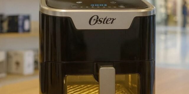 Oster Fritadeira Digital Touch Oster 4,5L com Visor Transparente – 127V