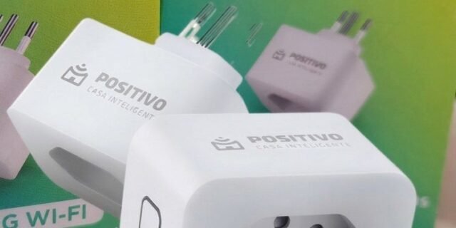 Smart Plug Wi-Fi 10A/1000W, Positivo Casa Inteligente, Ligue ou Desligue seus Eletrodomésticos Através do Smartphone, Compatível com Alexa