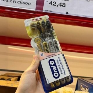Oral-B Escova de Dente Sensitive Purification Gold Extra Macia 4 Unidades