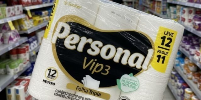 Personal Papel Higiênico Vip Folha Tripla Com 12 Rolos De 20M