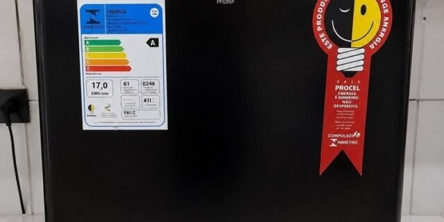 Frigobar Philco PFG85P 5 Níveis Temperatura 68L 127V