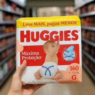 Fralda Descartável Huggies Máxima Proteção Tamanho 140 unidades – aberta com tecnologia Xtra-Flex, canais em X que se adaptam aos movimentos e máxima proteção