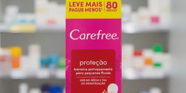 Carefree Protetor Diário Proteção Com Fragrância, 80un