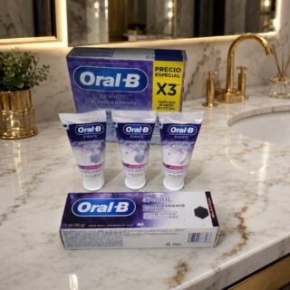 Pack 03 un. Creme Dental Clareador Oral-B 3D White Brilliant 70g