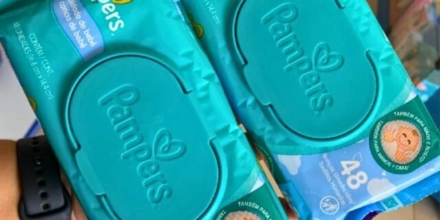 Lenços Umedecidos Pampers Cuidado de Bebê 192 Unidades