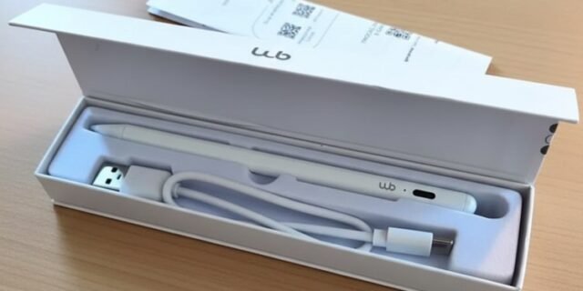 Caneta Pencil Wb Para Ipad Com Palm Rejection E Ponta De Alta Precisão De 1.0mm – Branca (não Compatível Com Ipads Lançados Antes De 2018)