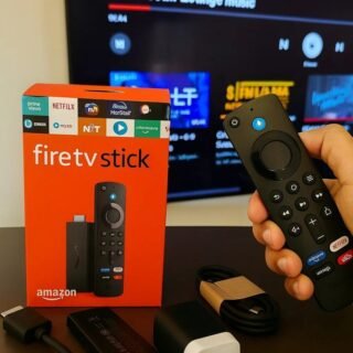 Amazon Fire TV Stick HD (modelo mais recente), Controle Remoto por Voz com Alexa, alimentado pela TV, com configuração simples e Acesso Antecipado à Alexa+