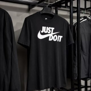 Camiseta Nike Sportswear Just Do It Masculina
