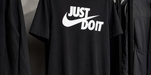 Camiseta Nike Sportswear Just Do It Masculina
