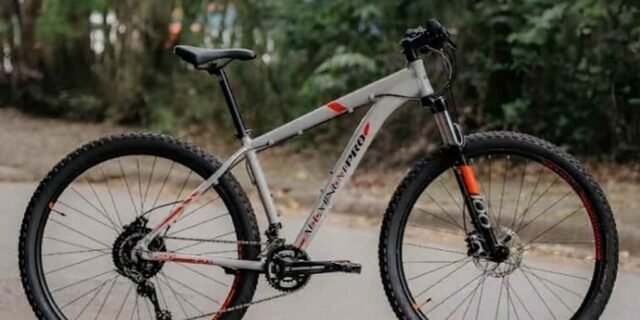 Caloi Bicicleta Aluminum Pro, Aro 29, Tamanho 17, Câmbio Microshift 20 Velocidades, Branca