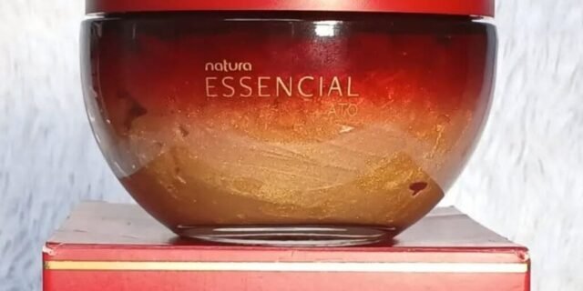 Desodorante Hidratante Corporal Iluminador Essencial Ato Feminino 200 g