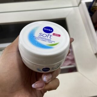 NIVEA Creme Hidratante Soft 48g, Hidratação Suave 48h, Fórmula Leve e Refrescante, Rápida Absorção, Corporal e Facial