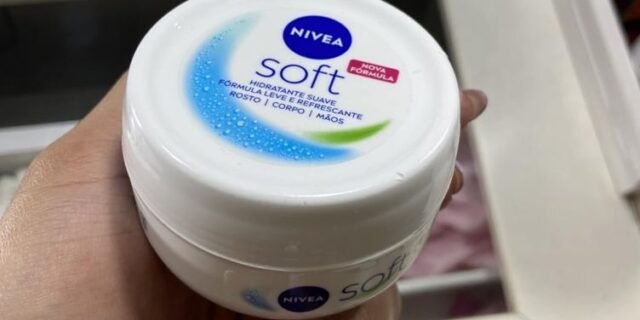 NIVEA Creme Hidratante Soft 48g, Hidratação Suave 48h, Fórmula Leve e Refrescante, Rápida Absorção, Corporal e Facial